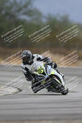 media/Sep-21-2025-Race Pace (Sun) [[98bf33ef95]]/Verified/4-Turn 3 (920am)/